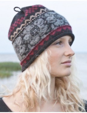 M-104 CC WOOL HAT WITH FLOWERS